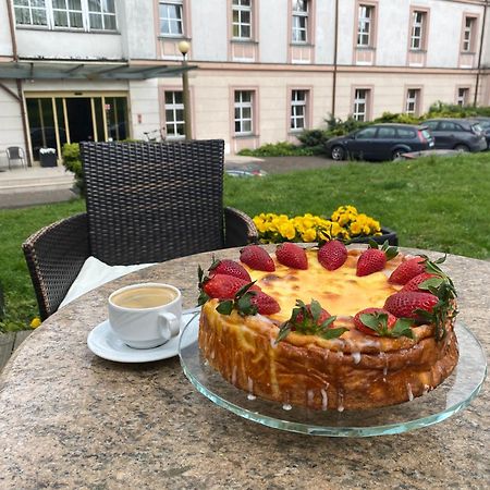 Hotel Calisia Kaliszki Kültér fotó
