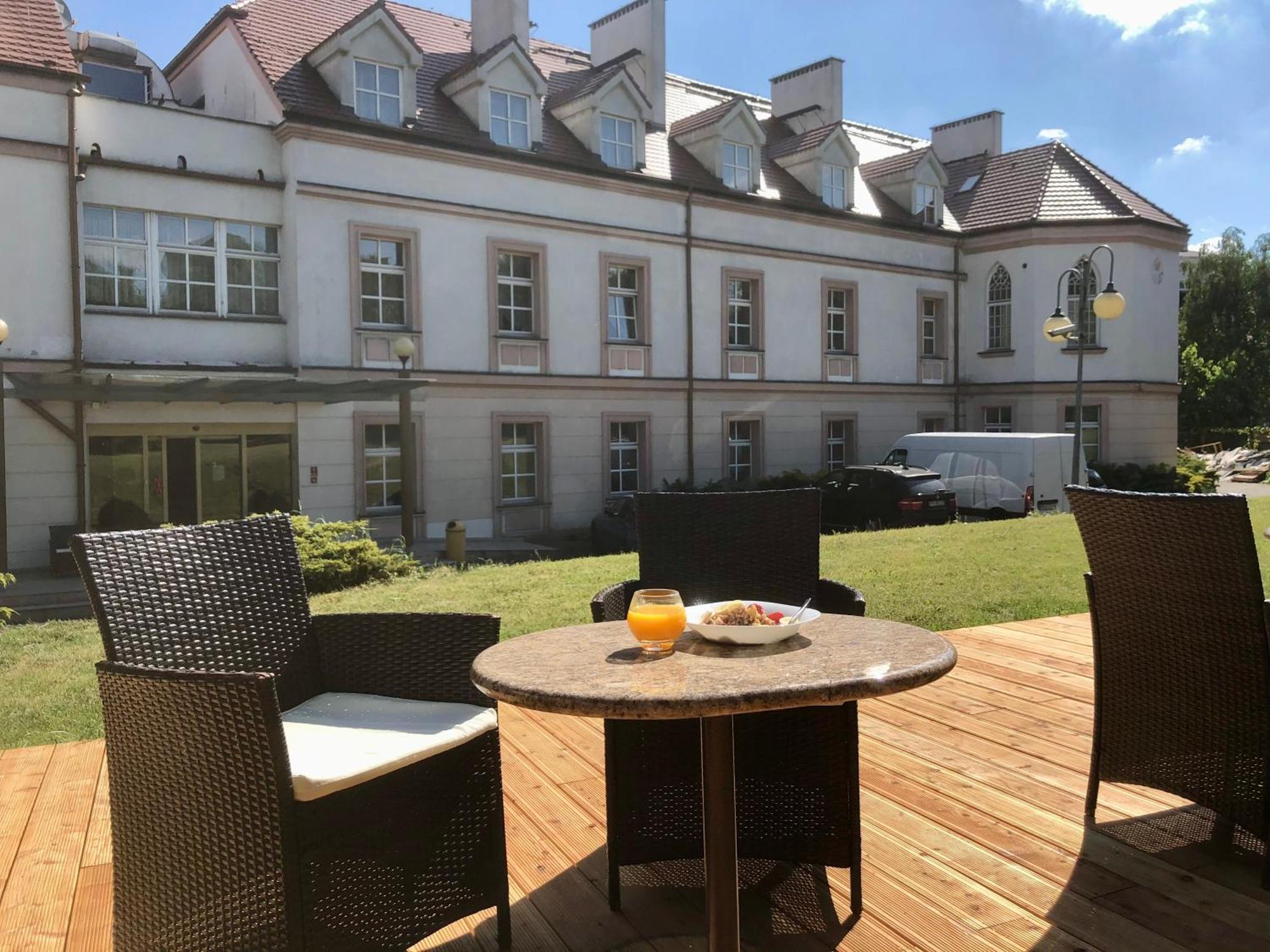 Hotel Calisia Kaliszki Kültér fotó
