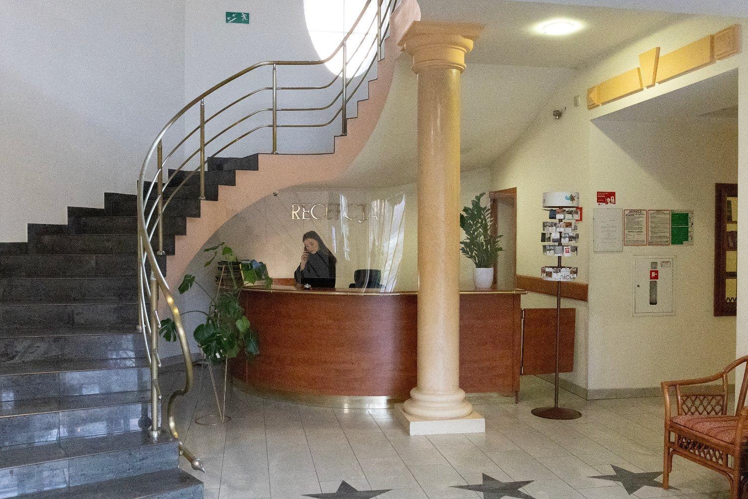 Hotel Calisia Kaliszki Kültér fotó