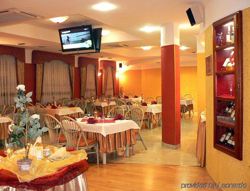 Hotel Calisia Kaliszki Étterem fotó