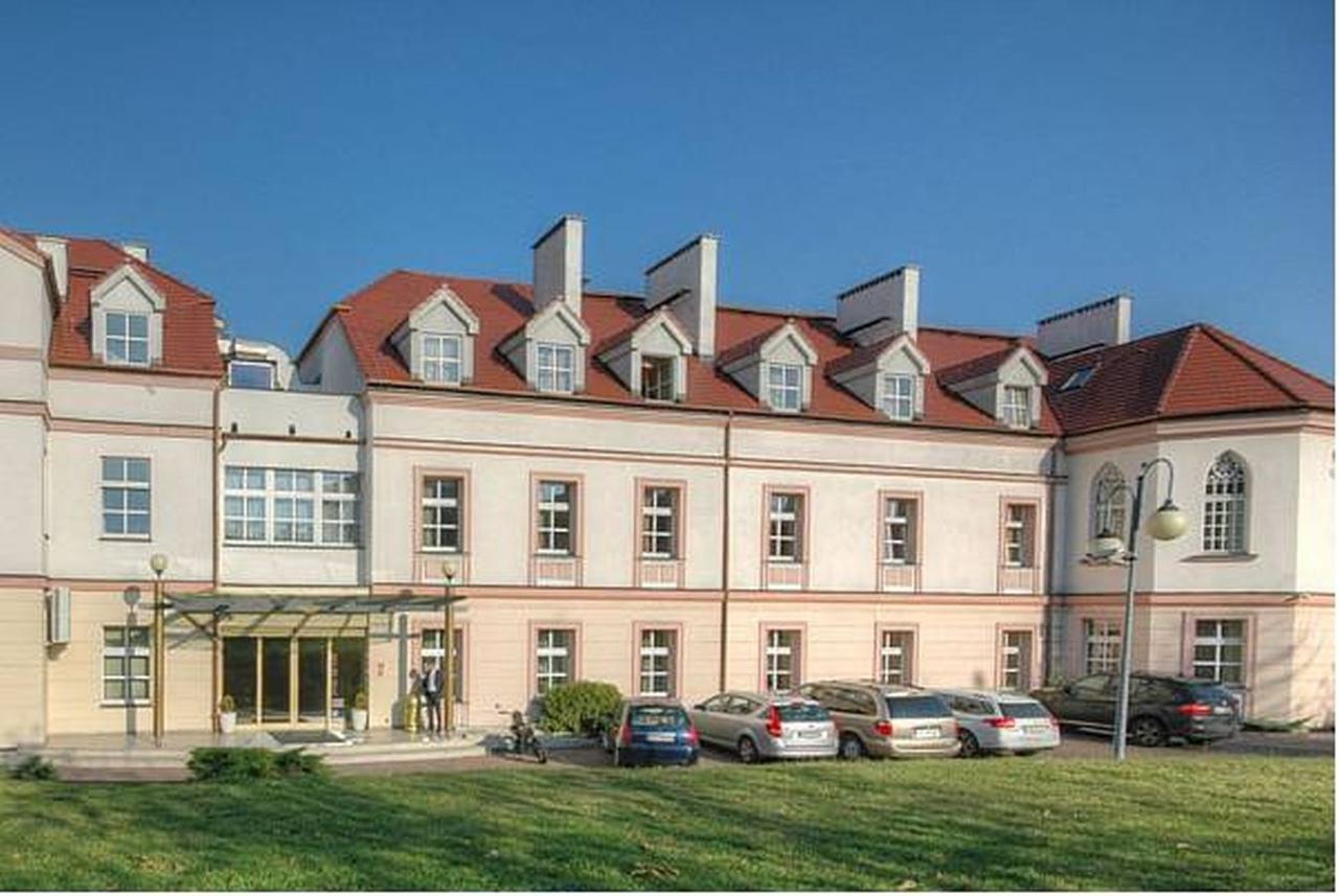 Hotel Calisia Kaliszki Kültér fotó