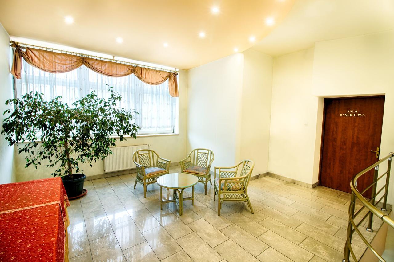 Hotel Calisia Kaliszki Kültér fotó